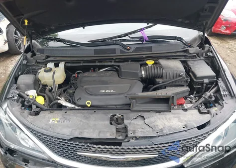 2020 Chrysler Pacifica Touring из США, поврежденный, VIN 2C4RC1FG1LR113572